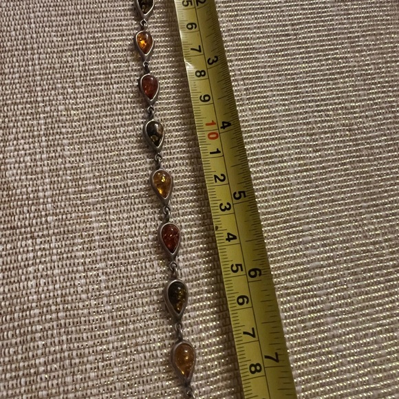 Vintage Amber Teardrop Bracelet - Picture 5 of 5